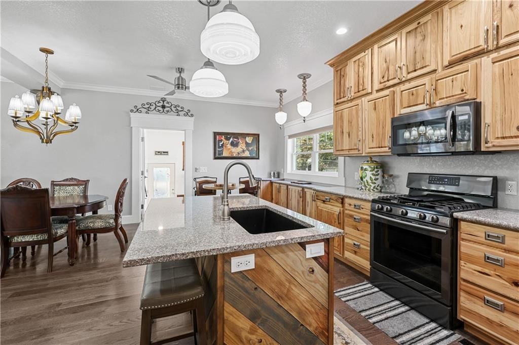 605 W Euclid Street — photo 29