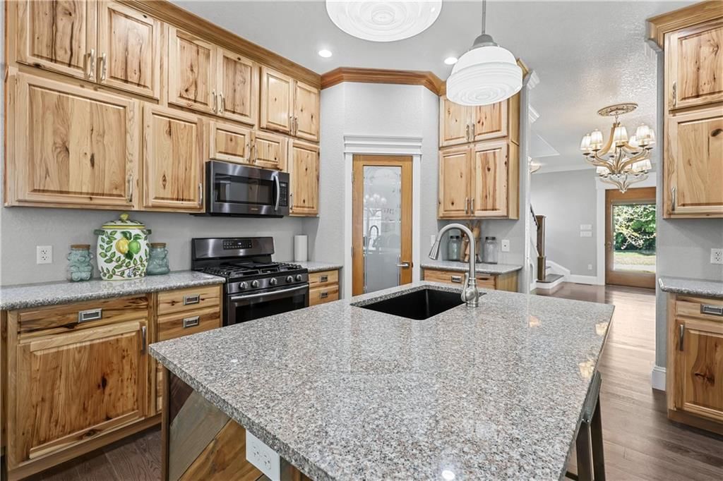 605 W Euclid Street — photo 33