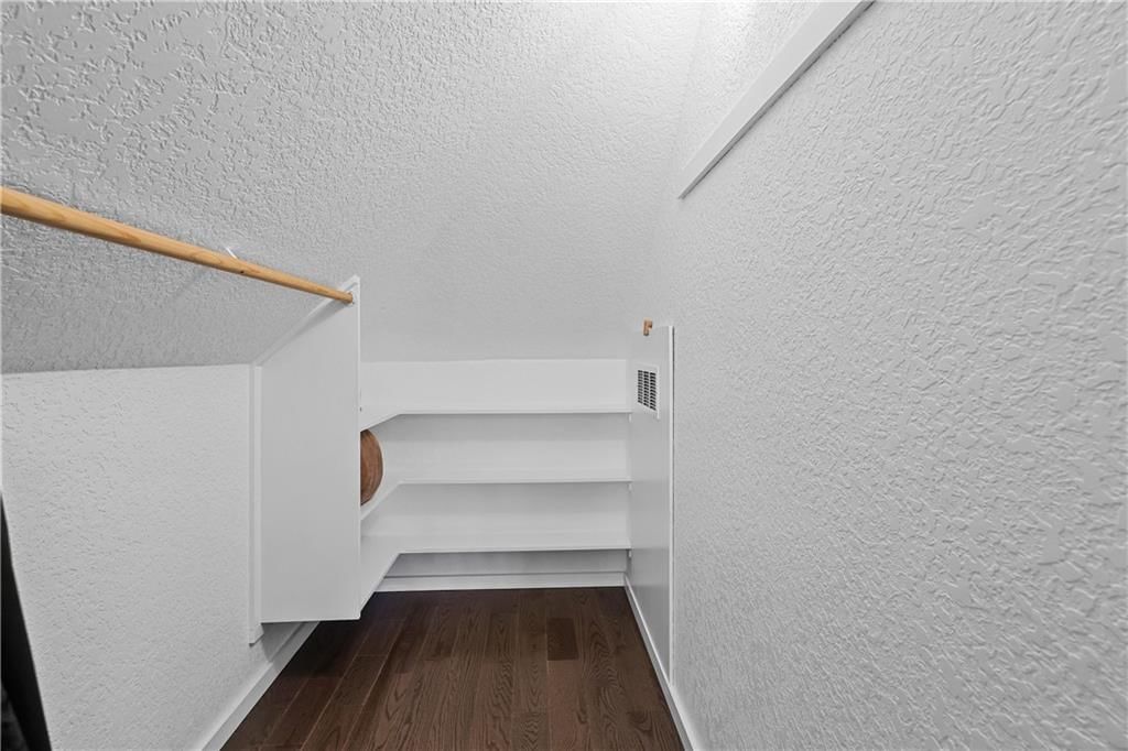 605 W Euclid Street — photo 65