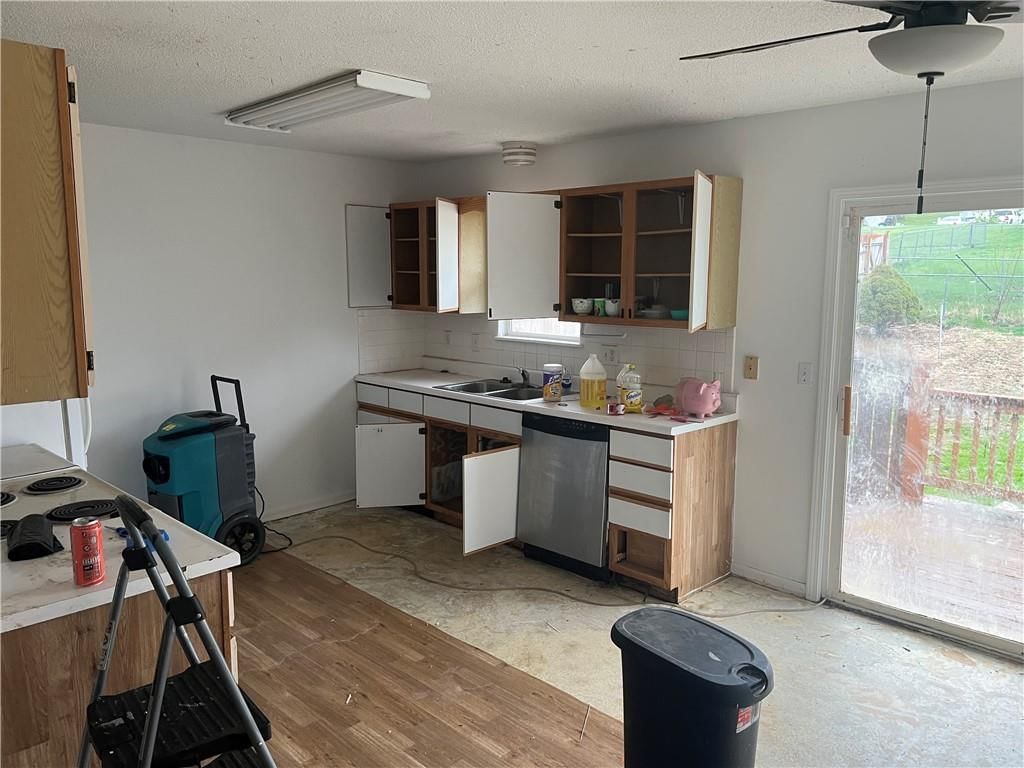 1827 W Gates Drive — photo 3