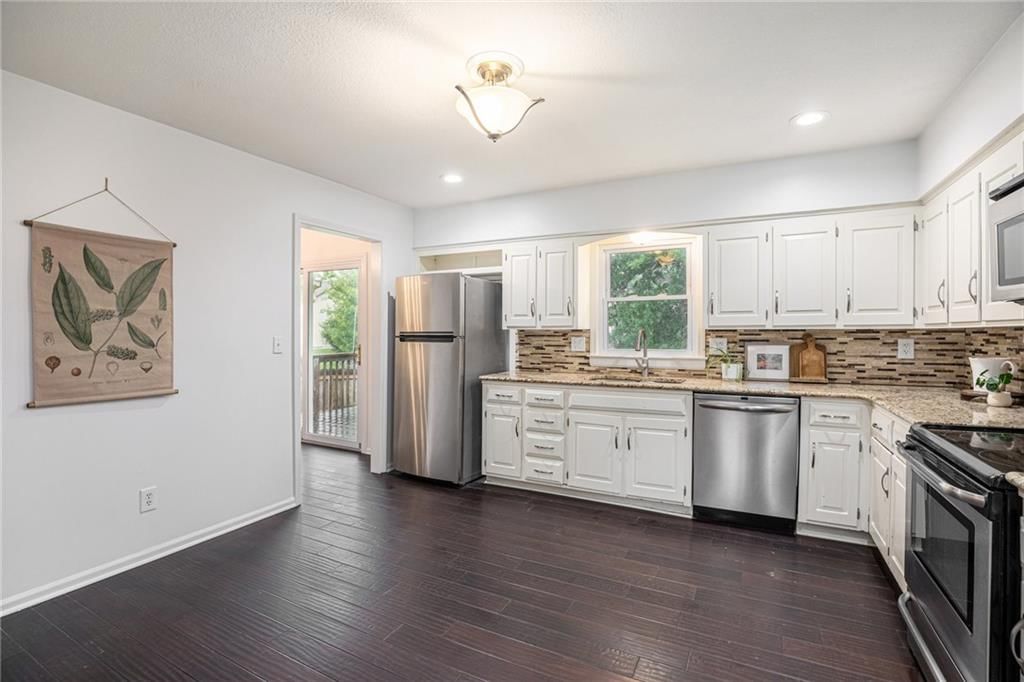 14501 Wilshire Circle — photo 14