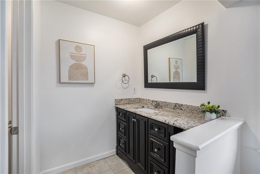 14501 Wilshire Circle — photo 20