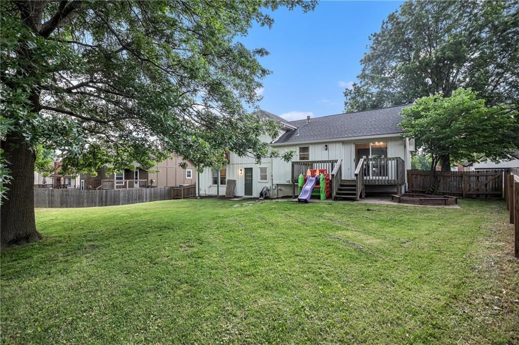 14501 Wilshire Circle — photo 37