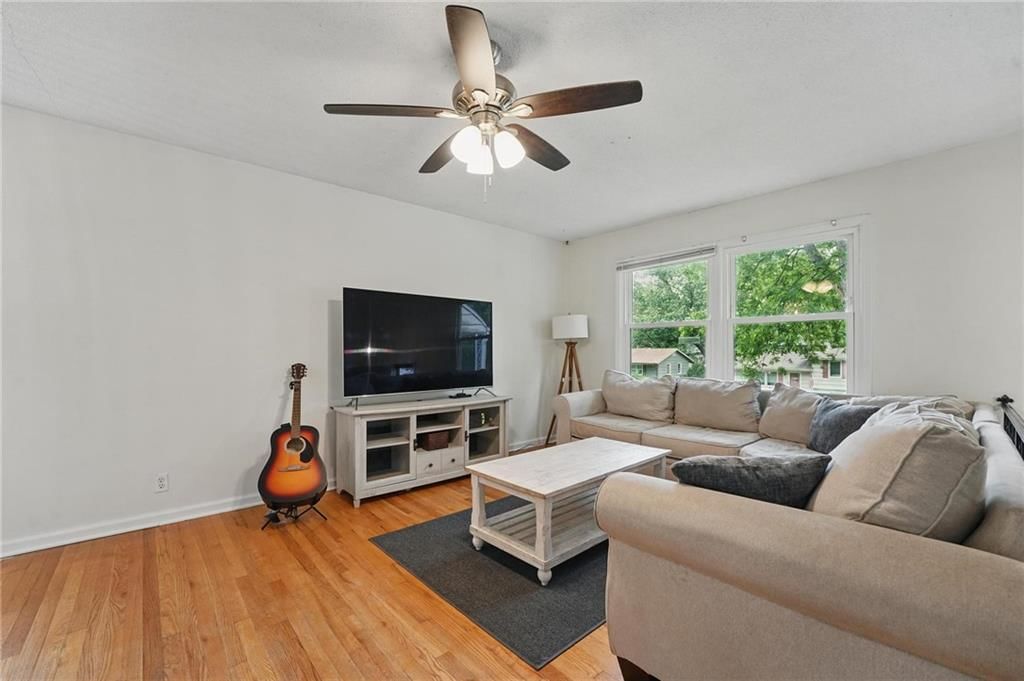 310 Melrose Street — photo 12
