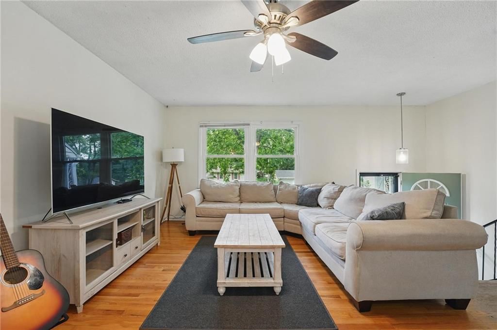 310 Melrose Street — photo 13