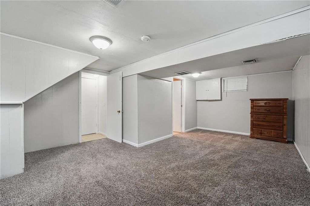 310 Melrose Street — photo 31