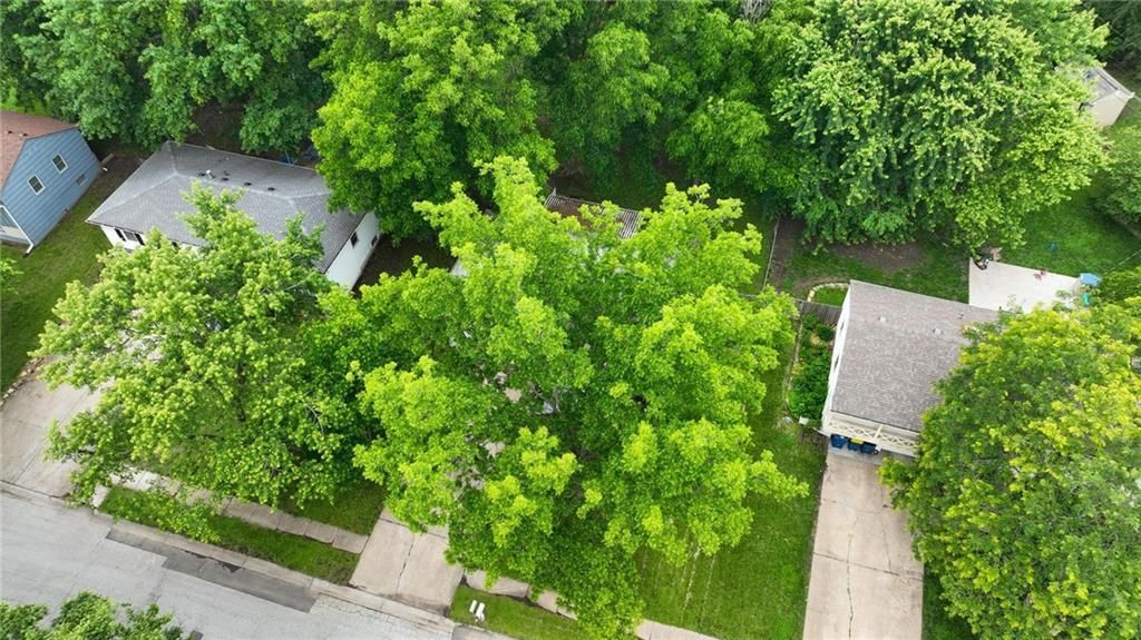 310 Melrose Street — photo 9