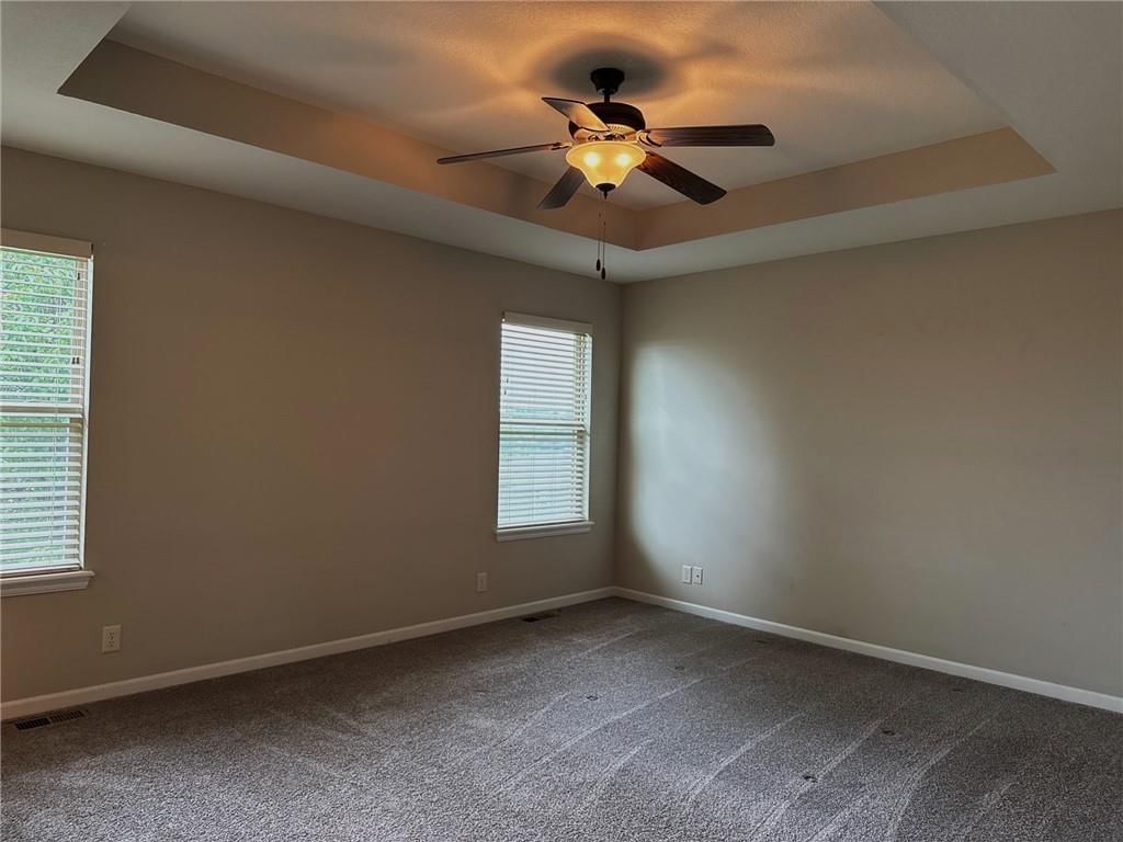 410 Heritage Drive — photo 11