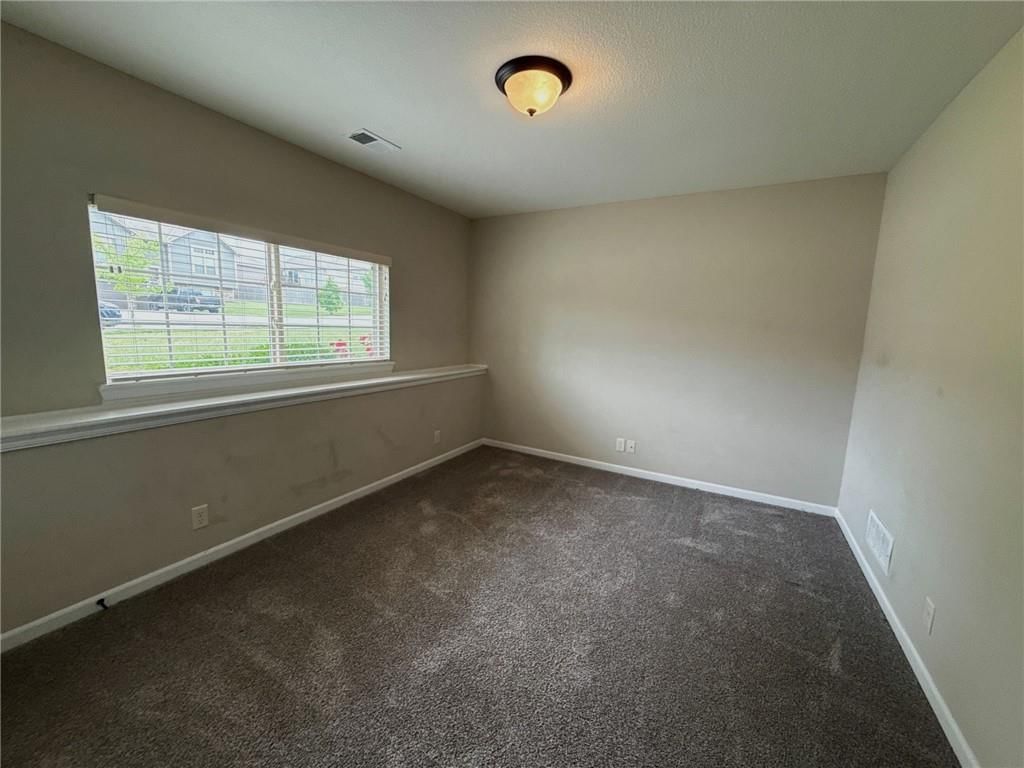 410 Heritage Drive — photo 16