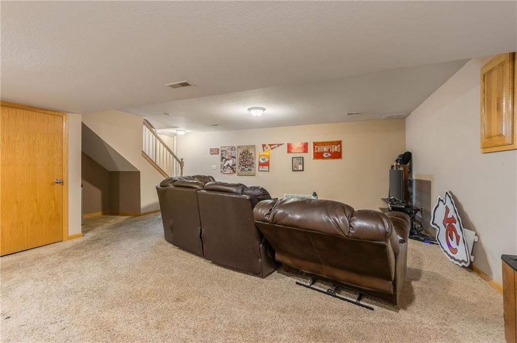 604 NW Scenic Drive — photo 26