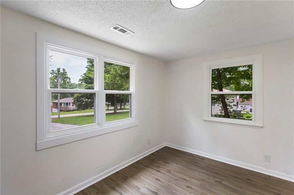 4610 NE 46Th Street — photo 20
