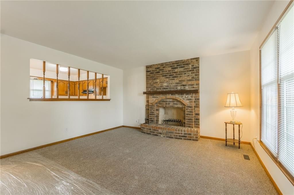 8707 Brenda Lane — photo 3