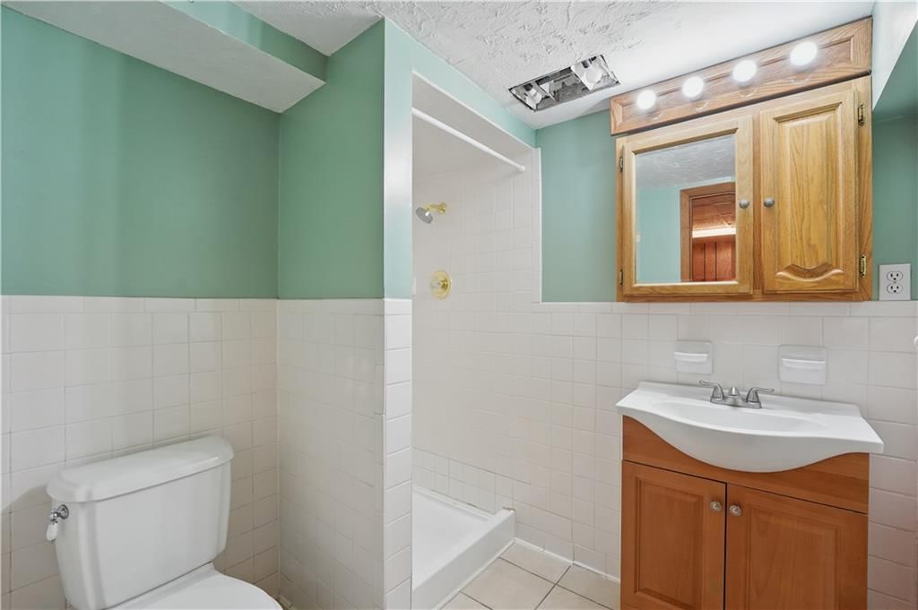 2326 NE 42nd Street — photo 30