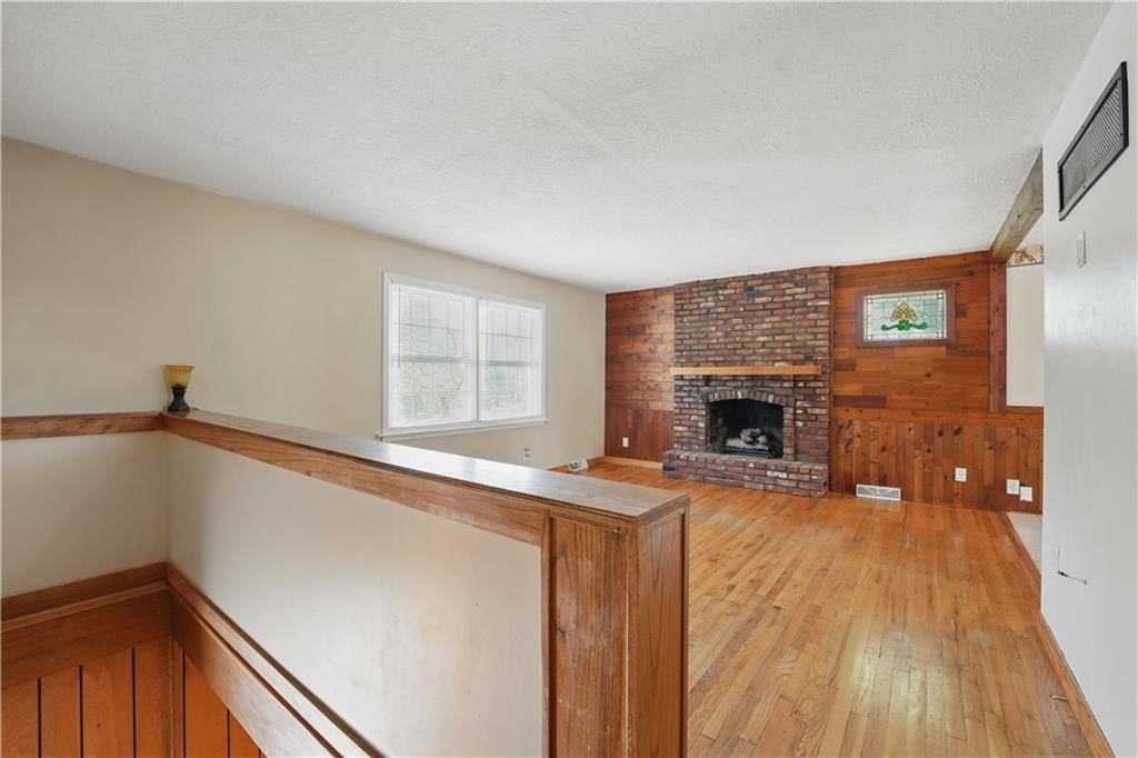 2326 NE 42nd Street — photo 5
