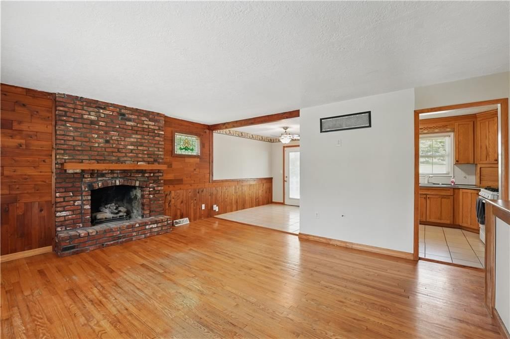 2326 NE 42nd Street — photo 7