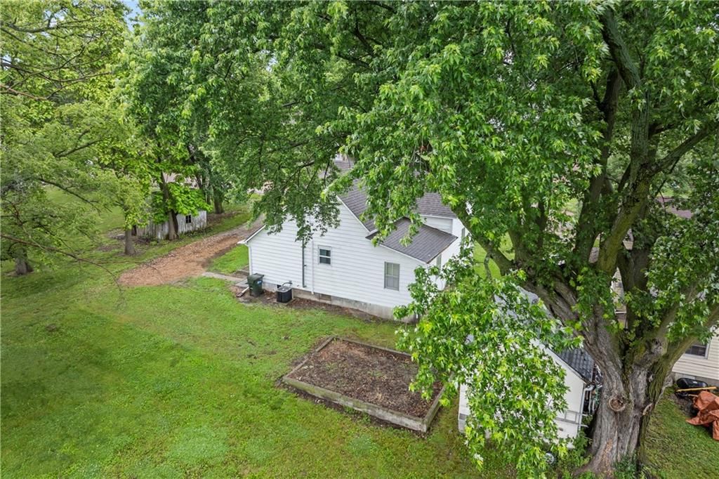 801 S Saint Louis Street — photo 42