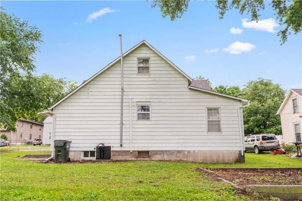 801 S Saint Louis Street — photo 43