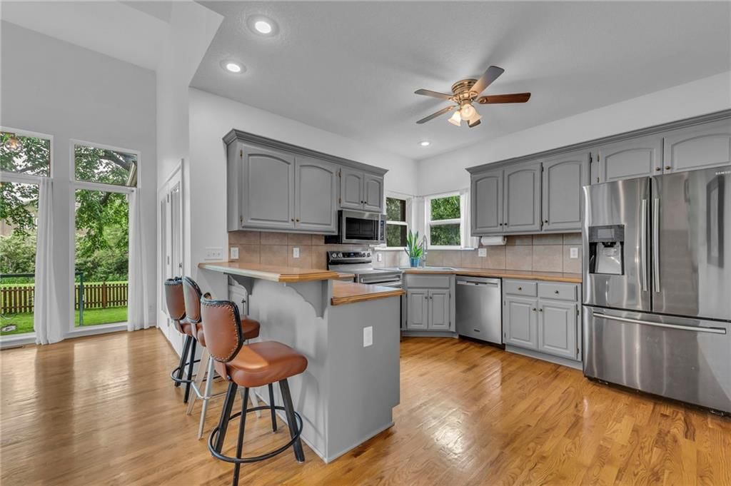 14235 W 155 Street — photo 6