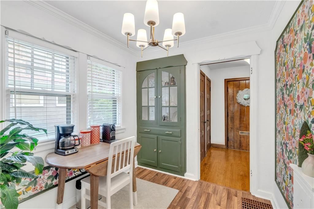 617 E 64th Terrace — photo 13