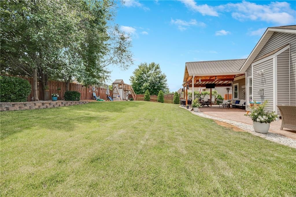 1107 Burr Oak Lane — photo 24