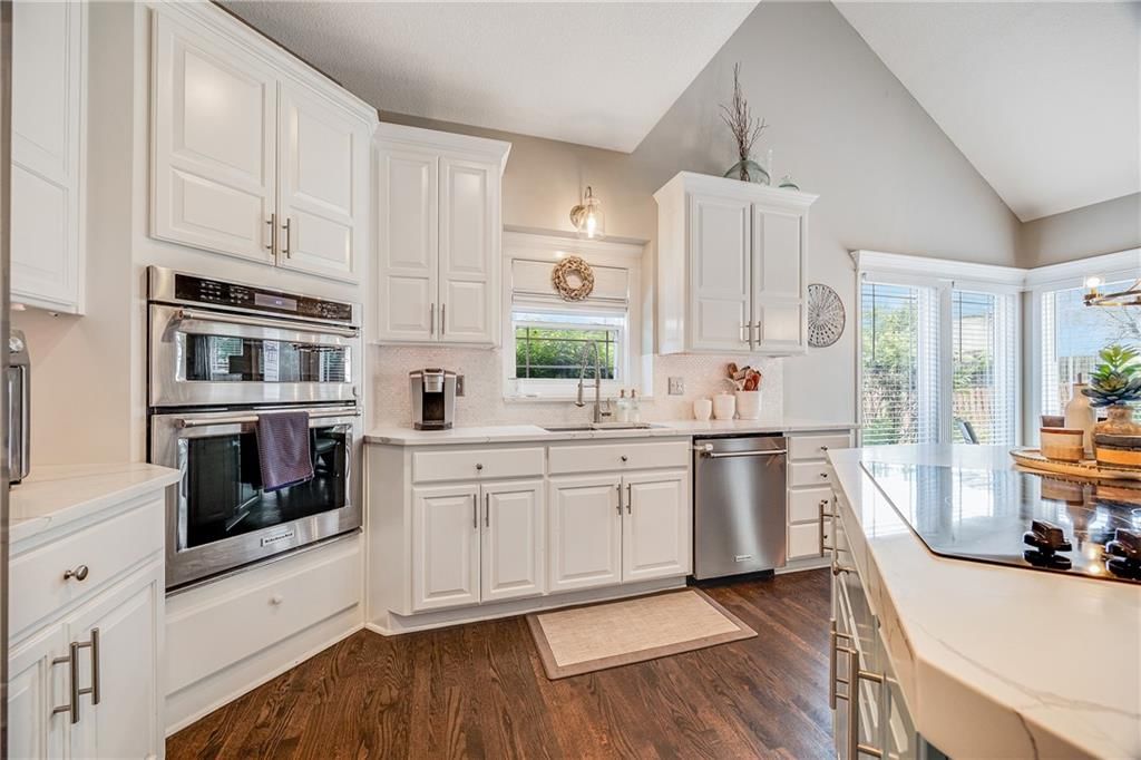 1107 Burr Oak Lane — photo 5