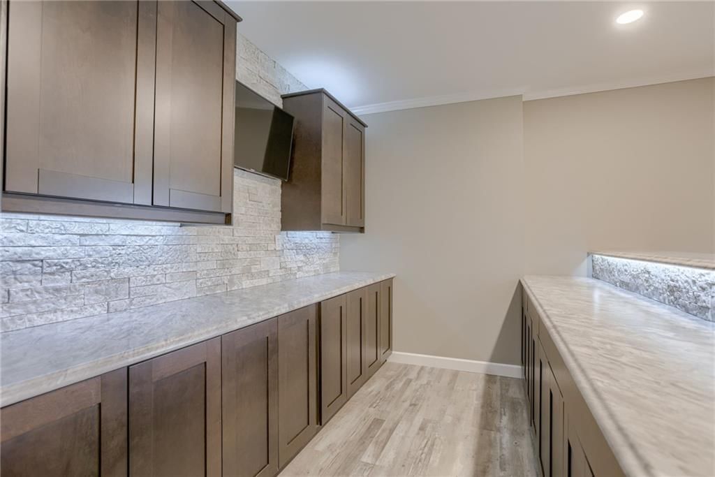 8721 N Mersington Avenue — photo 34