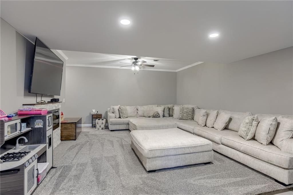 8721 N Mersington Avenue — photo 35