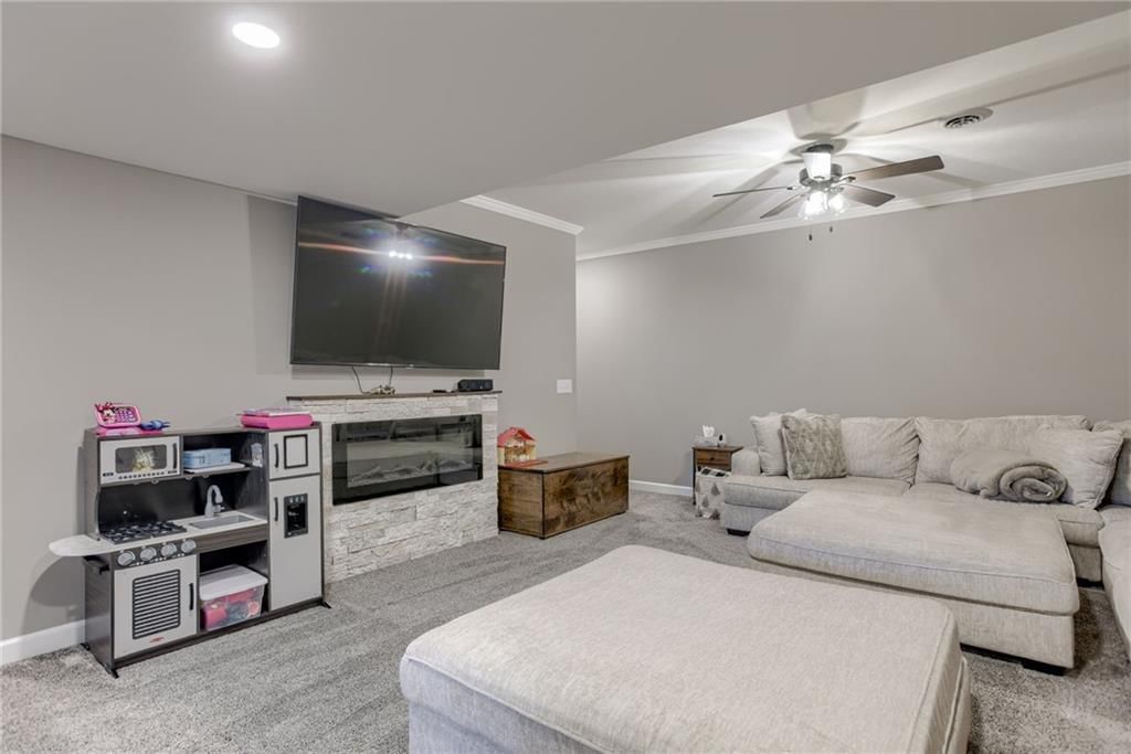 8721 N Mersington Avenue — photo 36