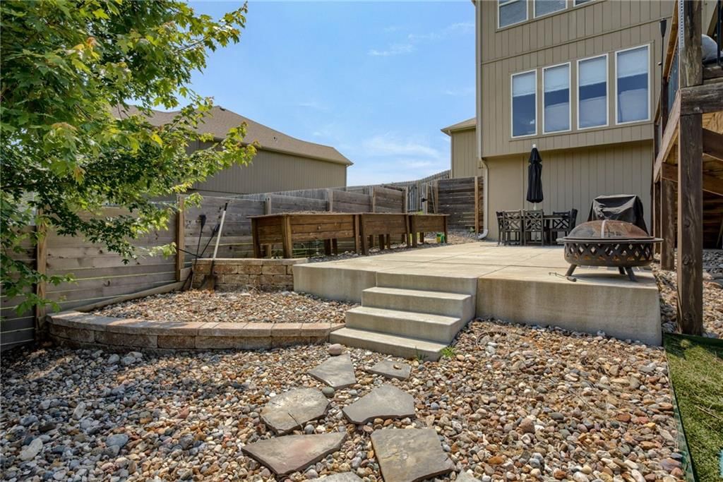 8721 N Mersington Avenue — photo 42