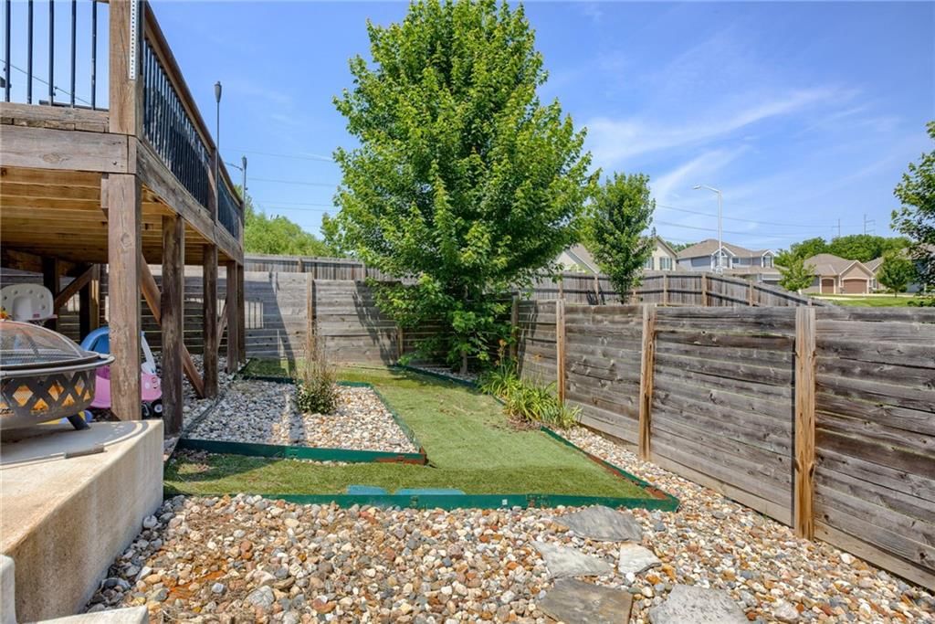 8721 N Mersington Avenue — photo 44