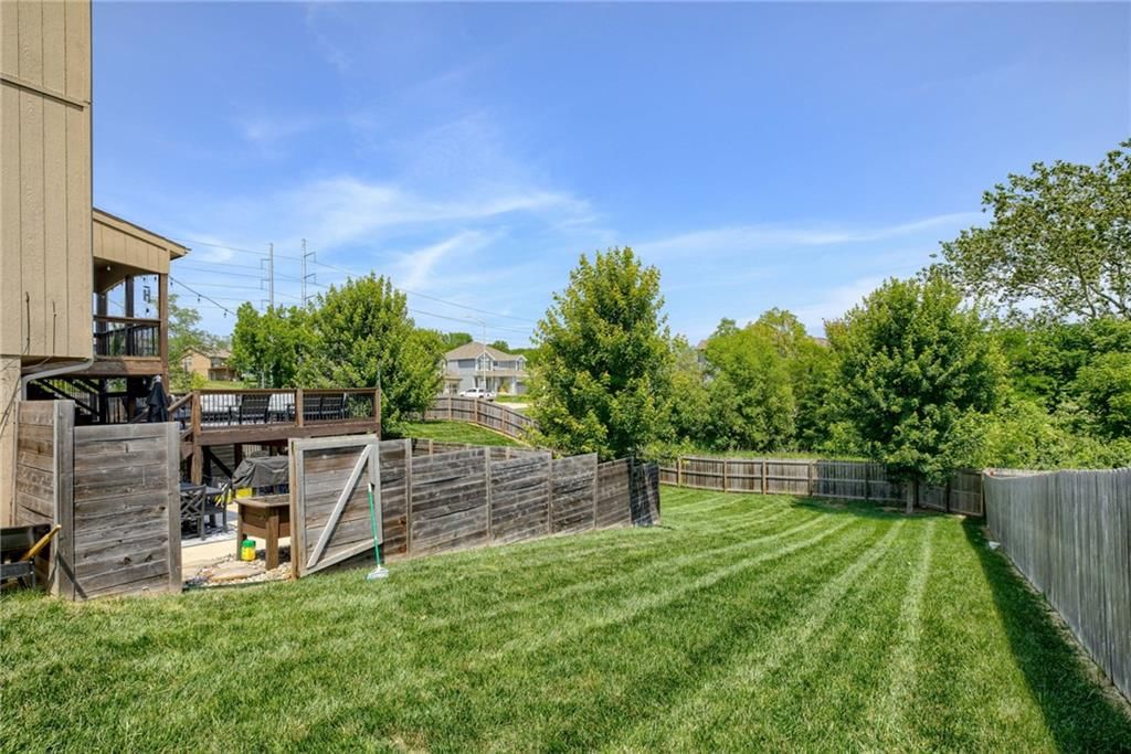 8721 N Mersington Avenue — photo 47