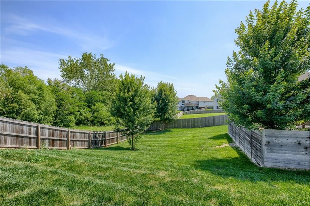 8721 N Mersington Avenue — photo 49