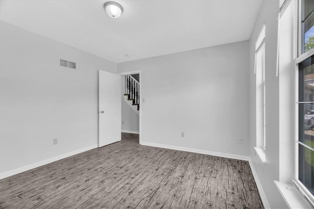 19420 E 13TH Street — photo 4