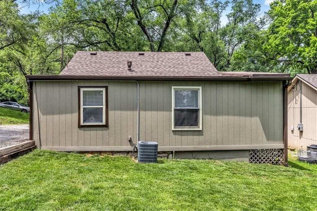 5715 Parkview Avenue — photo 24