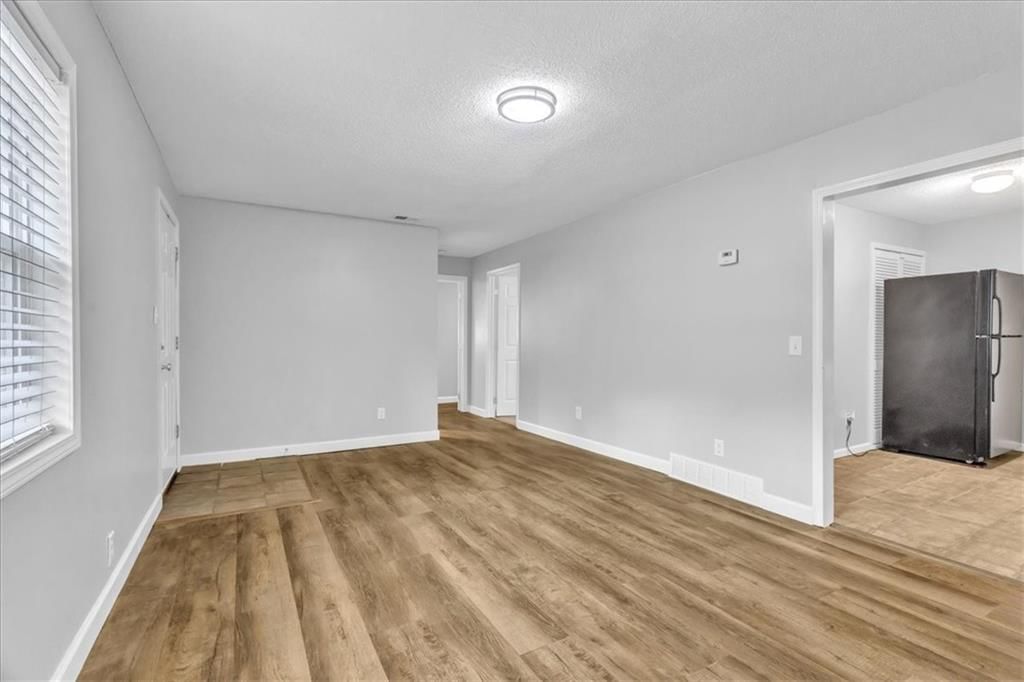 5715 Parkview Avenue — photo 6