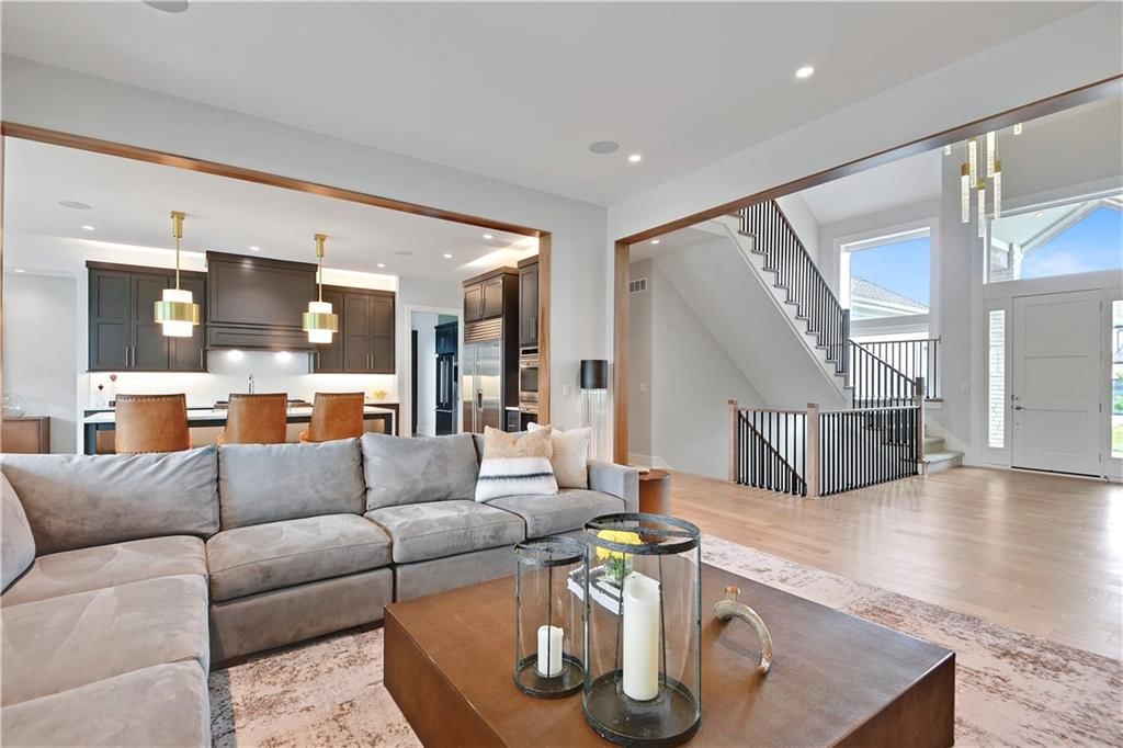 15601 Catalina Street — photo 11