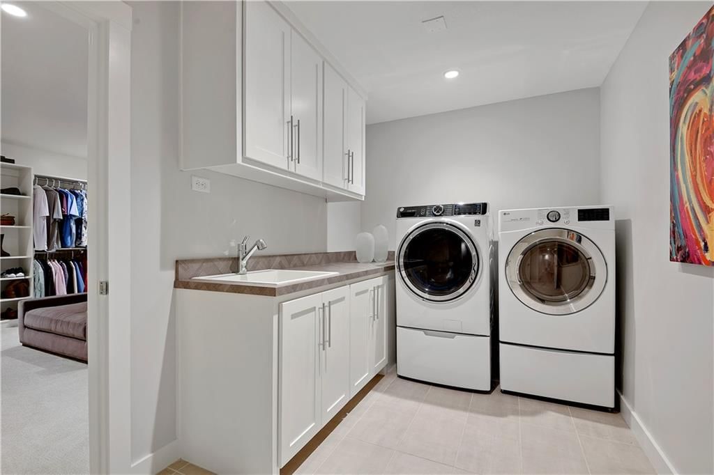 15601 Catalina Street — photo 19