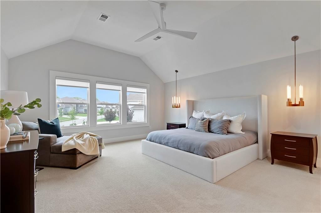 15601 Catalina Street — photo 21