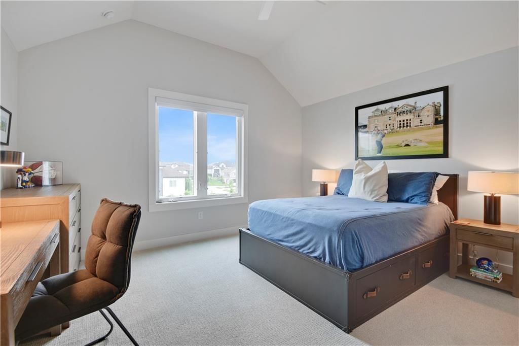 15601 Catalina Street — photo 28