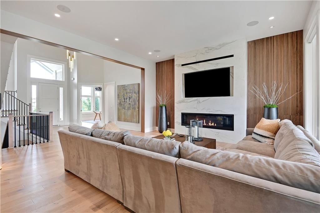 15601 Catalina Street — photo 9