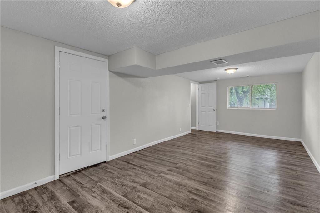 3942 N DENVER Avenue — photo 23