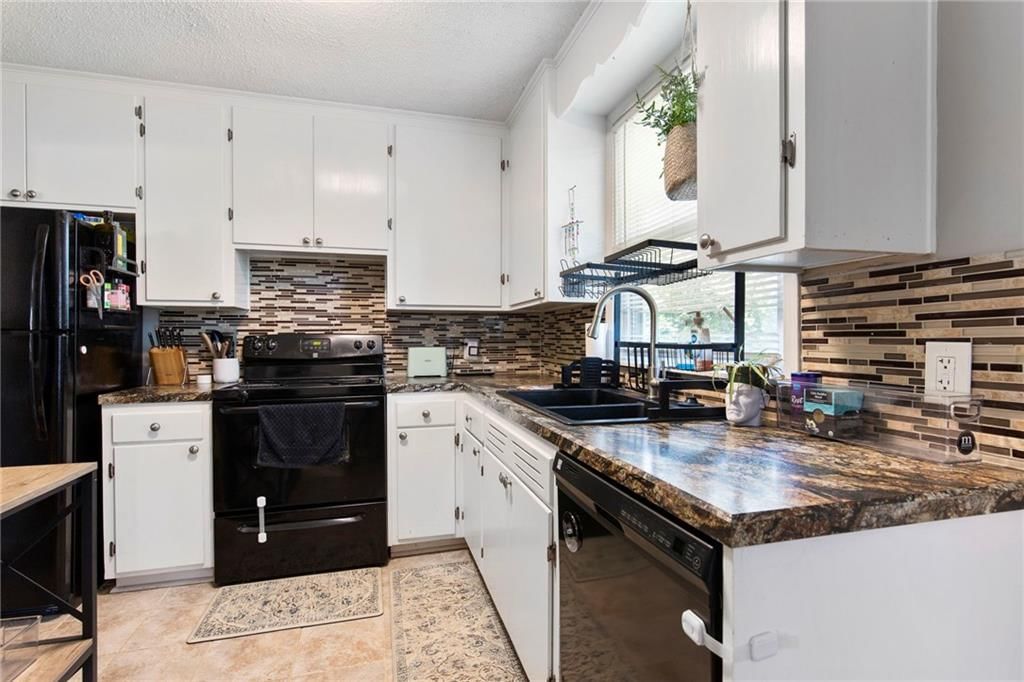 7 W 90th Terrace — photo 4