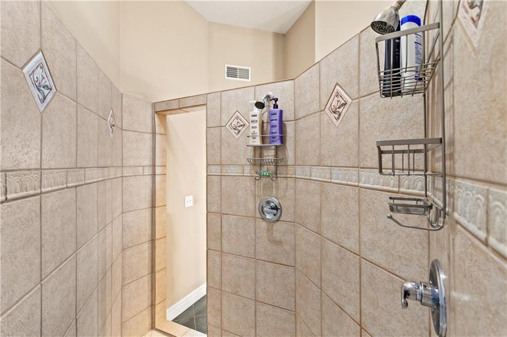 4240 NE Suwannee Drive — photo 24