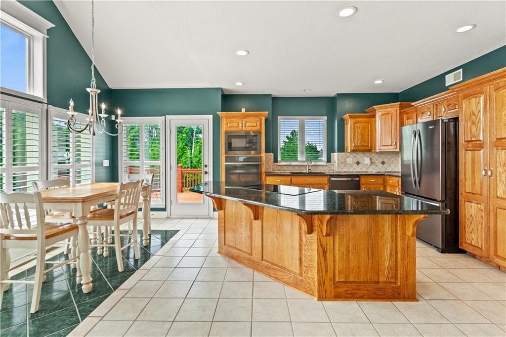 4240 NE Suwannee Drive — photo 4