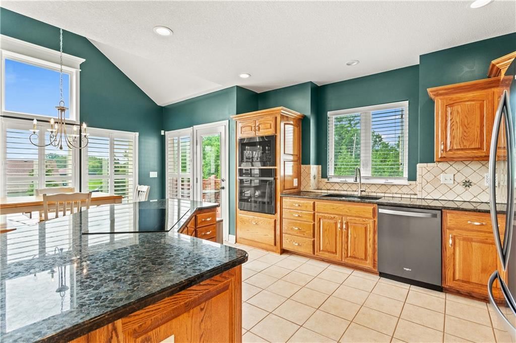 4240 NE Suwannee Drive — photo 6