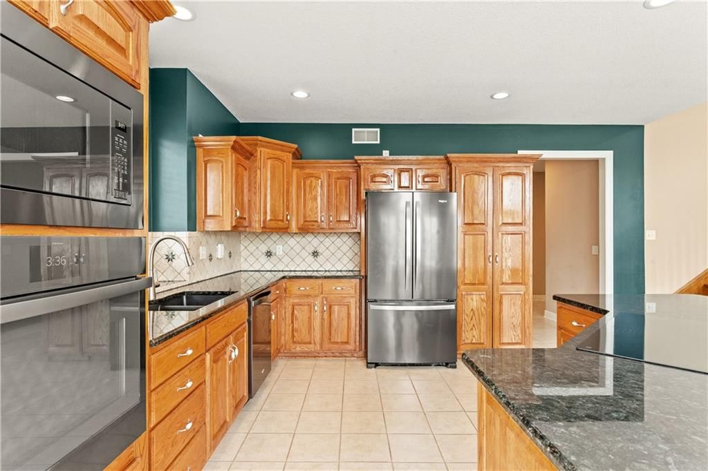 4240 NE Suwannee Drive — photo 8