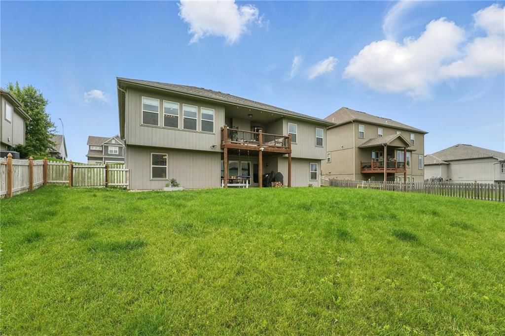 10553 N Randolph Avenue — photo 44