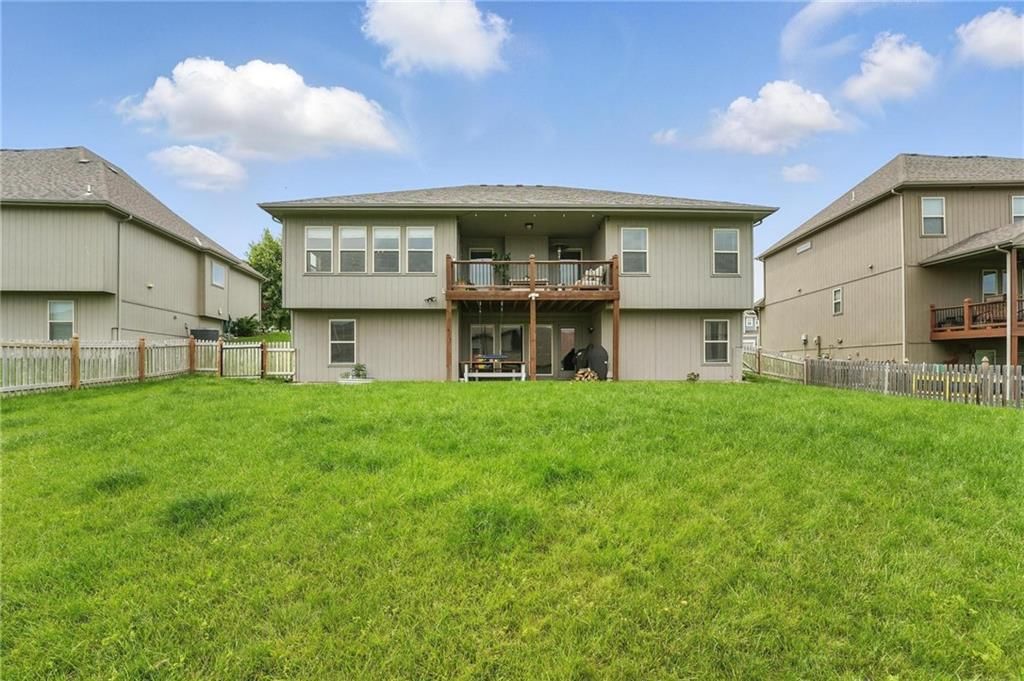 10553 N Randolph Avenue — photo 45