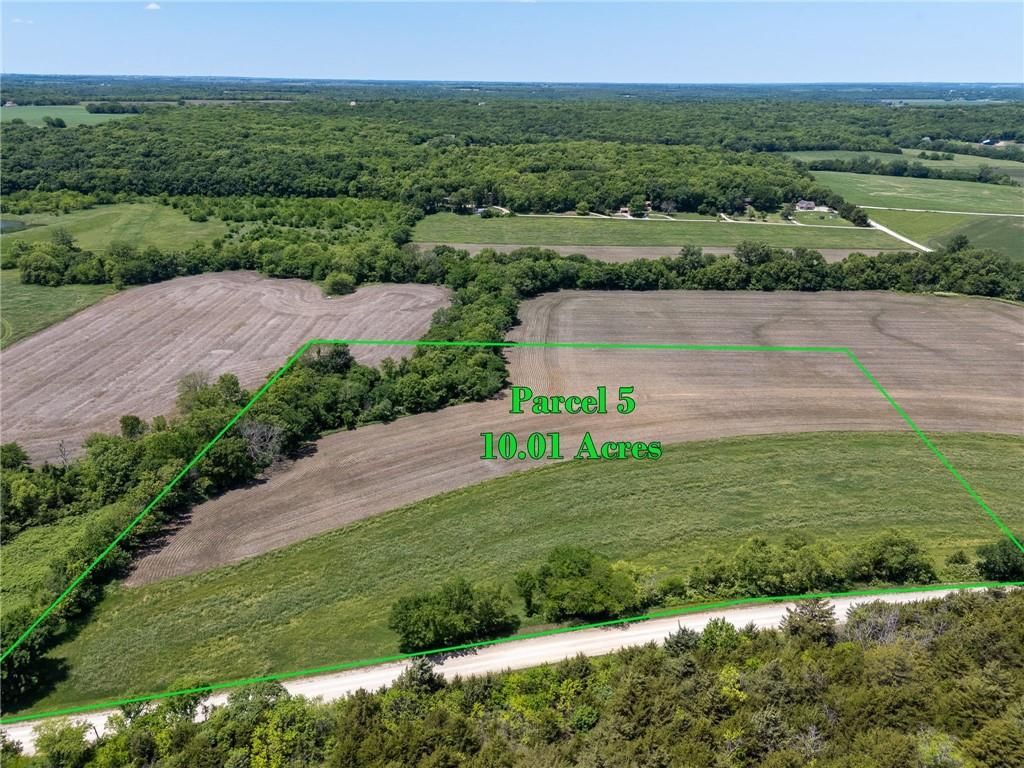 10.01 Acres M/L E 1100 Road — photo 2