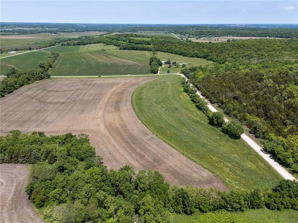 10.01 Acres M/L E 1100 Road — photo 5